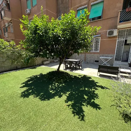 Casa Paestum. Your Wonderful Garden In Hébergement de vacances *